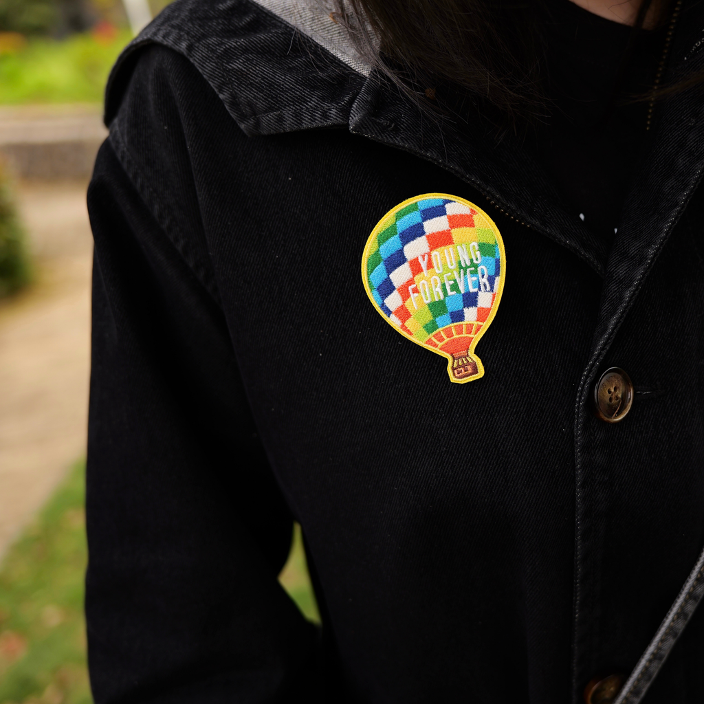 HYYH  Balloon Embroidered Pin