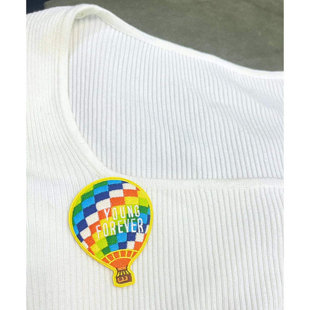 HYYH  Balloon Embroidered Pin